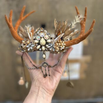 betty bunhead crown