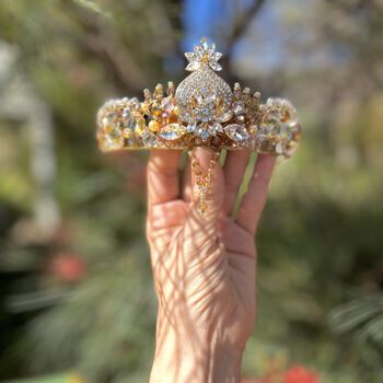 variation tiara