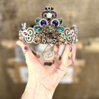 by jacqui hoole
