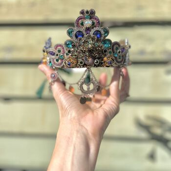 betty dance crown